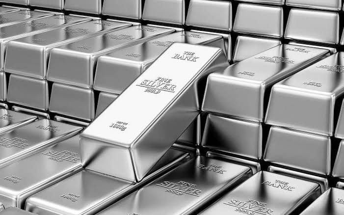 أسعار الفضة تصل إلى أعلى مستوياتها منذ عام 2013