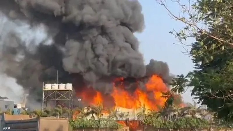 بالفيديو: النار تلتهم مدينة ملاهي في الهند وتقتل 20 شخصًا